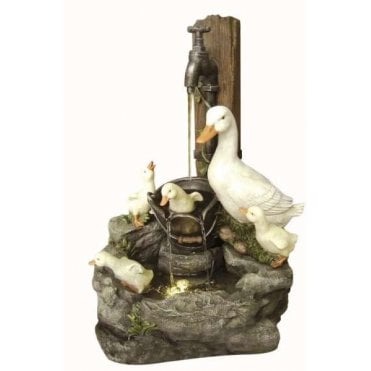 Solar Duck Family at Tap